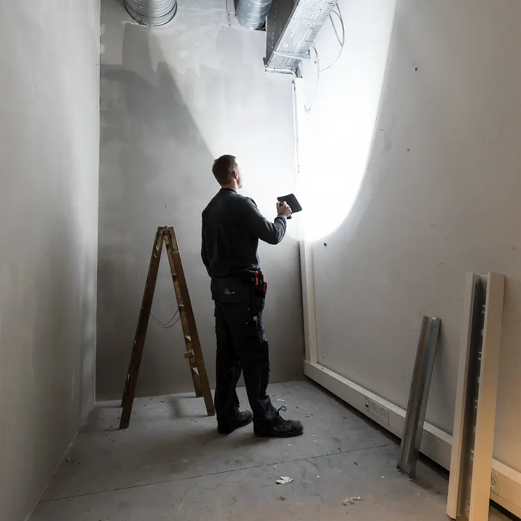 SCANGRIP LANTERNA DE CHÃO LED 3.5456 NOVA-R