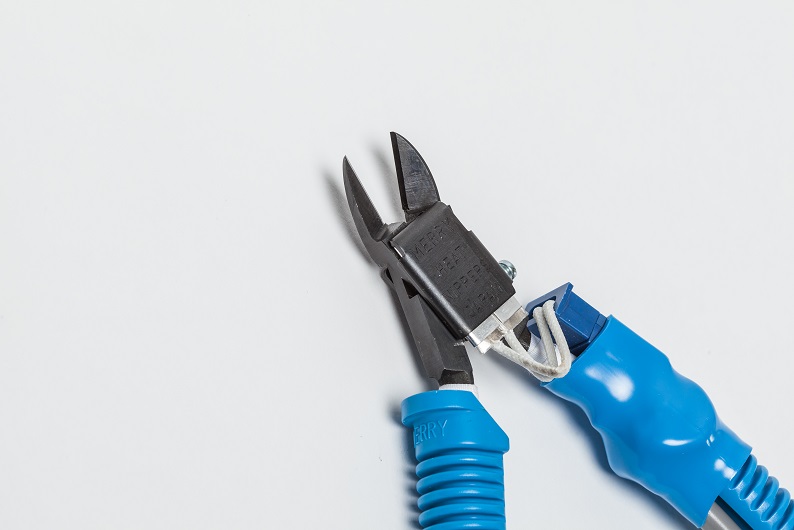 Alicate de Corte Aquecido - Fino