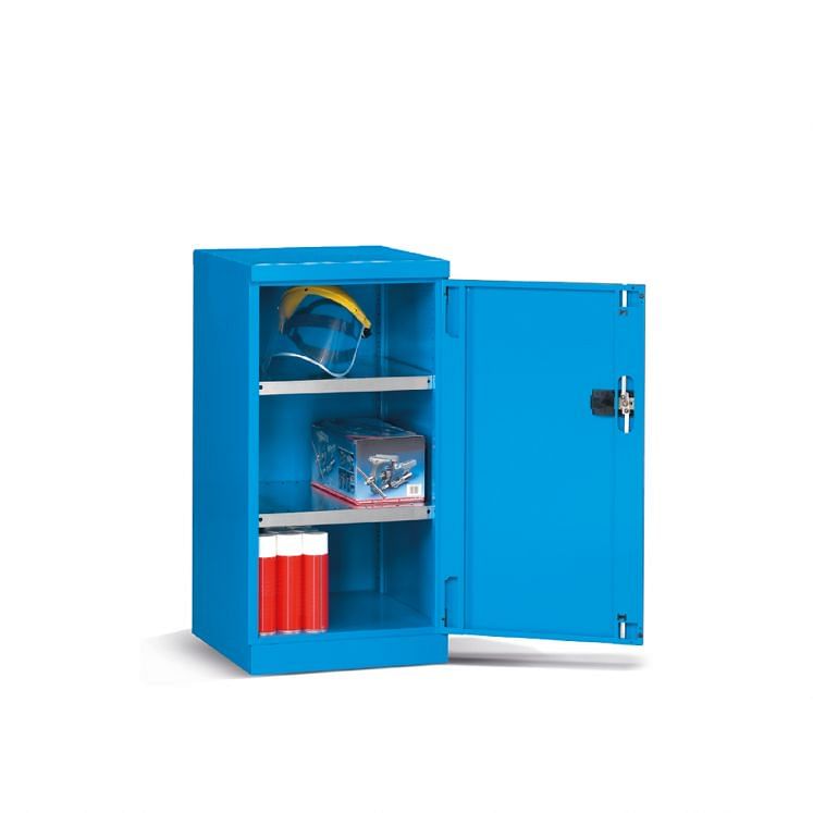 ARMÁRIO COM PORTAS DOBRADIÇAS P3110